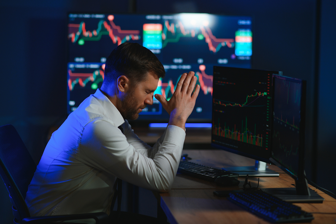 SunPower Faces Nasdaq Deficiency as It Issues 17.9M Settlement Shares