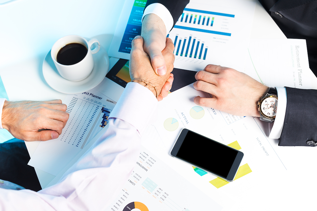 RIWI's Market Cap Falls to $3.74 Million Despite New Deal